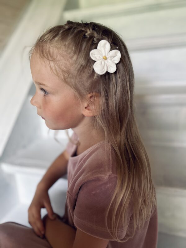 LILL valge