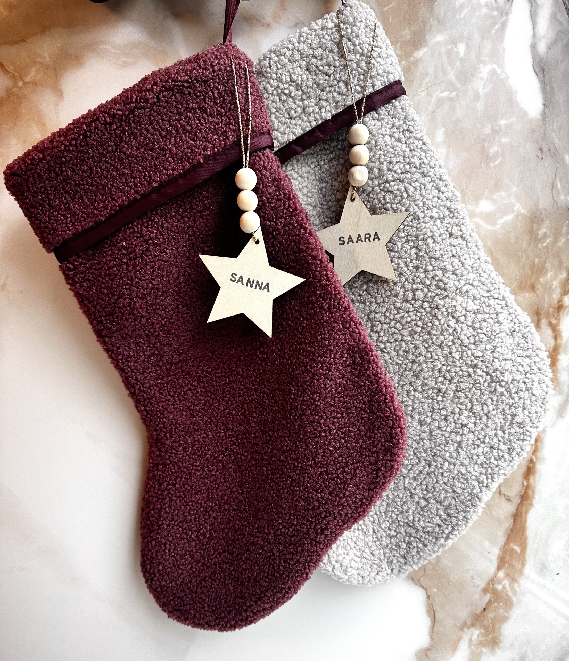 Päkapikususs punane